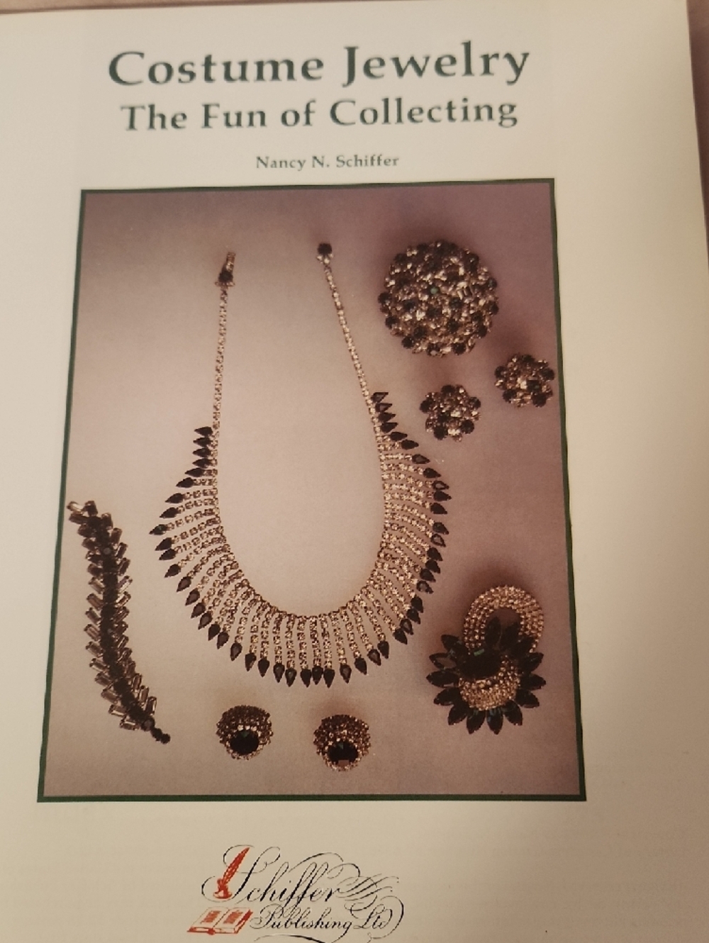Custom jewelry, the fun of collecting revised and updated price Guide - Picture 4 of 6